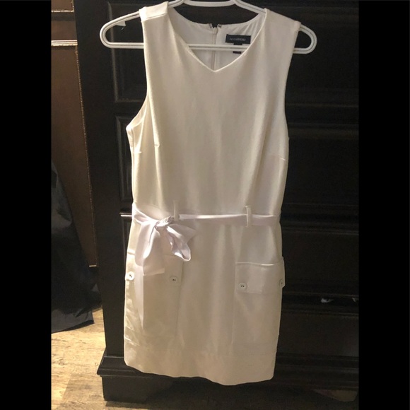 White Le Chateau Dress - Picture 1 of 3